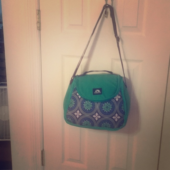 Igloo Other - NWOT IGLOO INSULATED BAG